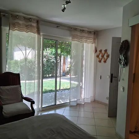 Le Duzon Nyaraló Plats